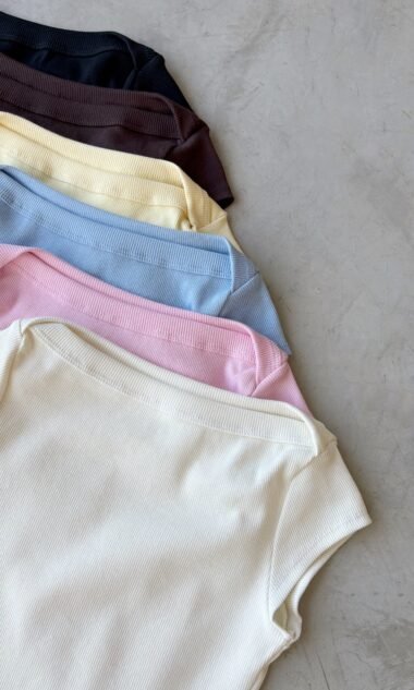 (MAR15-2) Remera Babytee Manga Corta Cuello Labios Morley Algodon (SS26)