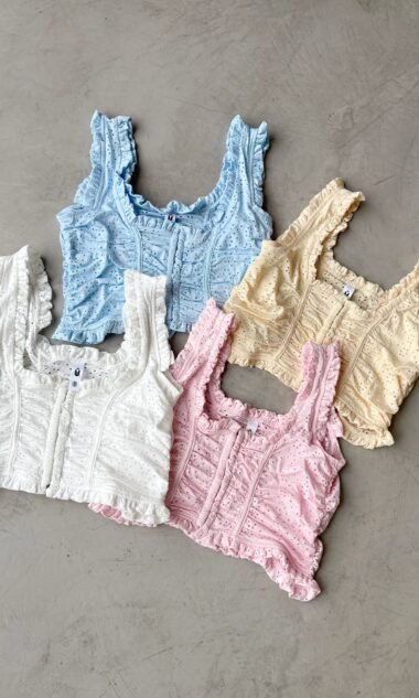 (IM3015) Top Broderie Broches