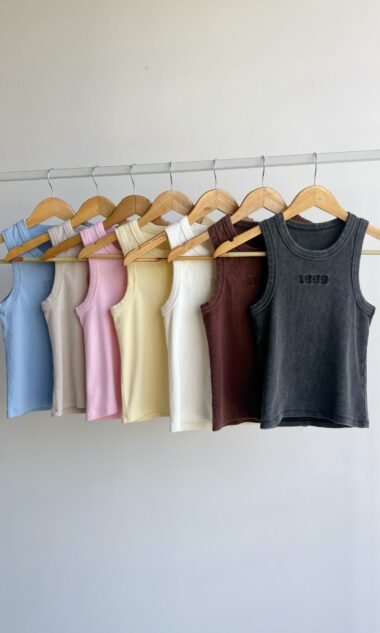 (MAM4BW) Musculosa Morley Algodon Wash Deportiva Bordado - 1999 (SS26)