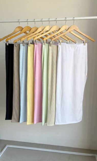 (PMPO1) Pollera Larga Irregular Tajo Portofino