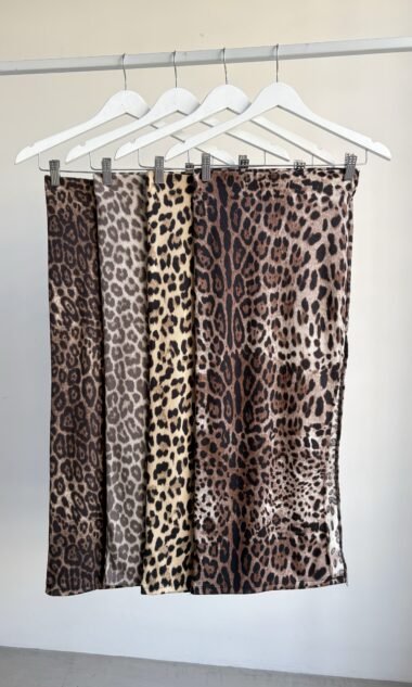 (POME1) Pollera Larga Irregular Morley Est. (FW26)