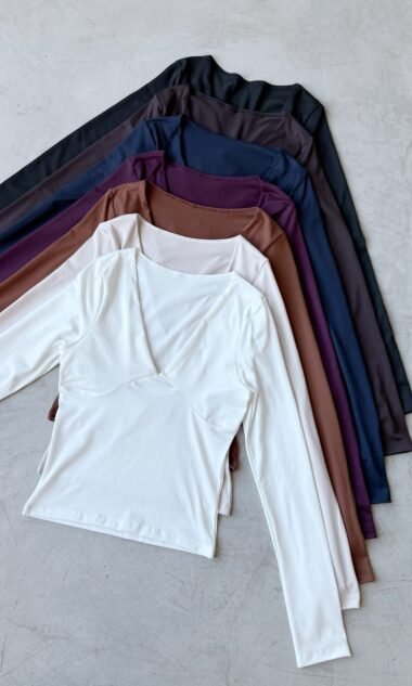 (SR8) Remera Escote V Doble Delantera Recorte Modal Soft