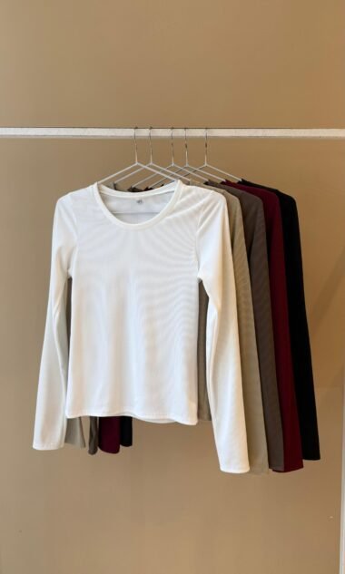 (RWR4) Remera Básica Cuello Redondo Rib Wonka