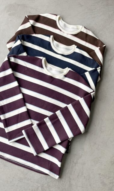 (FRB1) Buzo Cuello Redondo Friza Rayada (FW26)