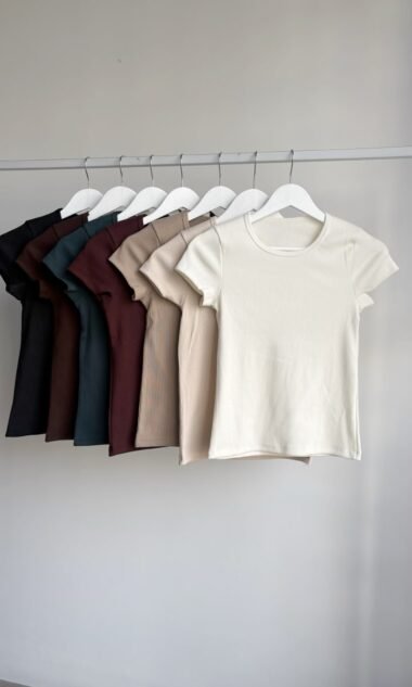 (MAR21) Remera Cuello Cerrado Guia Finita Morley Algodon (FW26)