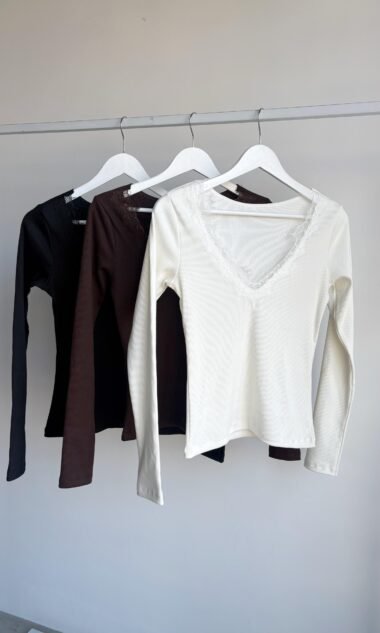 (PMAR1) Remera de Morley Algodon Escote V con Puntilla