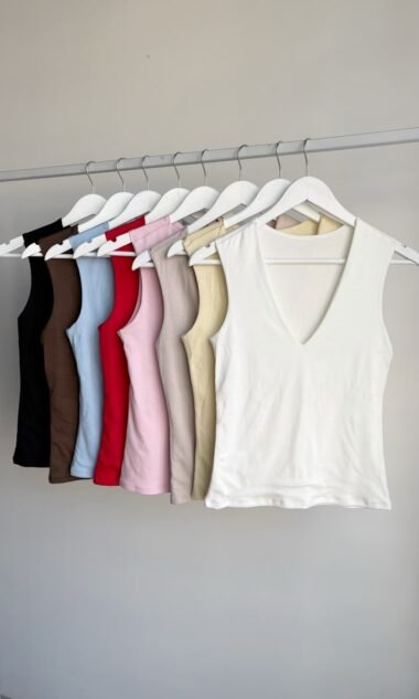 (HM7) Musculosa Doble Delantera Escote V Hermes (SS27)