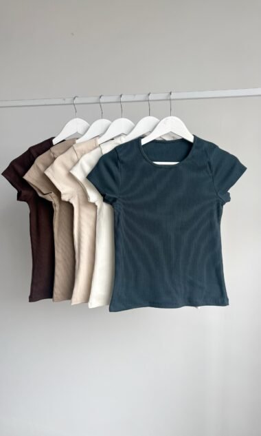 (MAR21) Remera Cuello Cerrado Guia Finita Morley Algodon