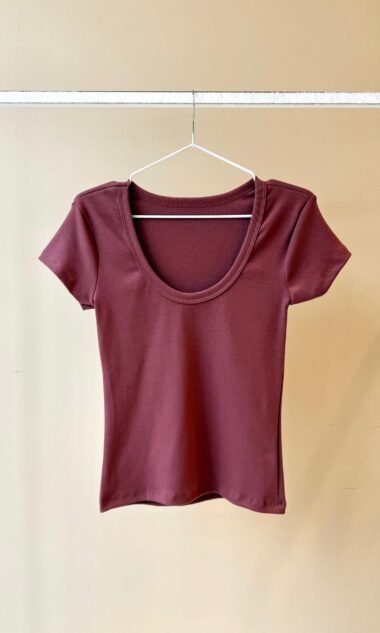 (RAR3) Remera Cuello Abierto U Ribb Algodón (SS27)
